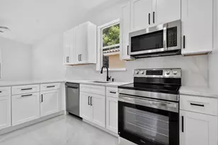 13844 SW 53rd St, Miramar, FL 33027 - Photo 16
