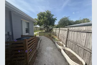 1036 NE Terrace Way, Jensen Beach, FL 34957 - Photo 22