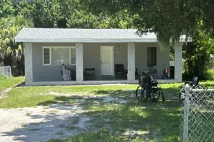 314 N 18th St, Fort Pierce, FL 34950 - Photo 1