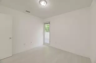 2100 Brickell Ave, Miami, FL 33129 - Photo 20