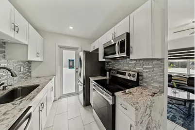 1004 NE 18th Street #Front, Fort Lauderdale, FL 33305 - Photo 8