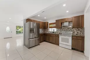 441 NW 1st Way, Deerfield Beach, FL 33441 - Photo 2