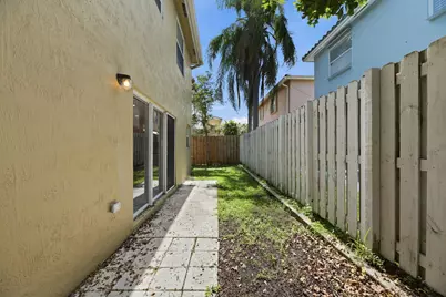 5477 NW 44th Way, Coconut Creek, FL 33073 - Photo 32