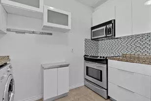 677 NE 24th St, Miami, FL 33137 - Photo 6