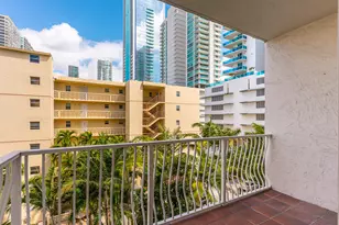 677 NE 24th St, Miami, FL 33137 - Photo 18