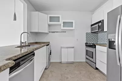 677 NE 24th Street #504, Miami, FL 33137 - Photo 4