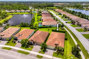 4720 NW Exchange Ave, Jensen Beach, FL 34957 - Photo 32