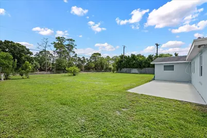 7423 Oakmont Drive, Greenacres, FL 33467 - Photo 28