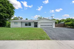 7423 Oakmont Dr, Greenacres, FL 33467 - Photo 1