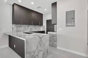 19317 Sabal Lake Dr, Boca Raton, FL 33434 - Photo 2