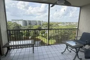 2240 N Cypress Bend Dr, Pompano Beach, FL 33069 - Photo 8