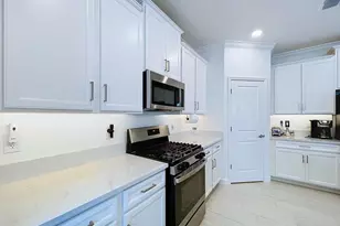 17228 Star Banks St, Wimauma, FL 33598 - Photo 4