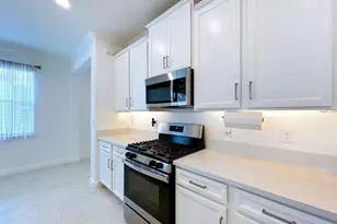 17228 Star Banks St, Wimauma, FL 33598 - Photo 12
