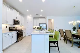 17228 Star Banks St, Wimauma, FL 33598 - Photo 2
