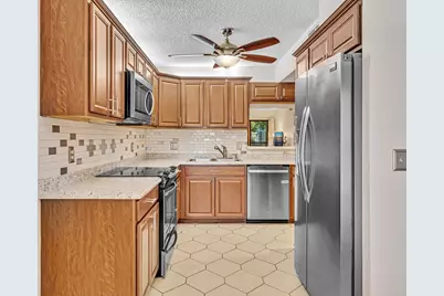10143 Mangrove Drive #203, Boynton Beach, FL 33437 - Photo 6