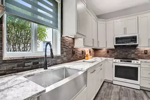 706 Tulip Cir, Weston, FL 33327 - Photo 26