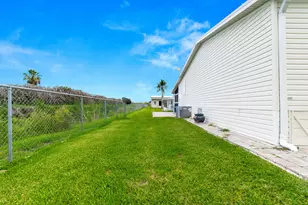 1637 SW 35th Cir, Okeechobee, FL 34974 - Photo 32