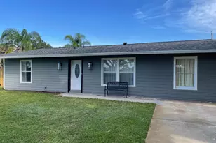 433 20th St SW, Vero Beach, FL 32962 - Photo 2