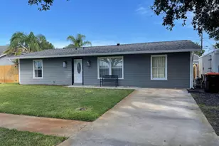 433 20th St SW, Vero Beach, FL 32962 - Photo 1