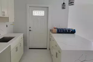 240 SW 7th St, Boca Raton, FL 33432 - Photo 6