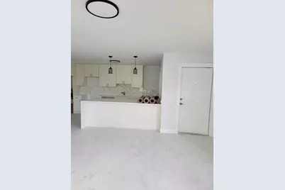 240 SW 7th Street #9, Boca Raton, FL 33432 - Photo 2