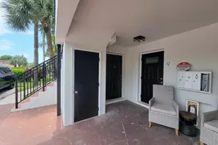 240 SW 7th St, Boca Raton, FL 33432 - Photo 20