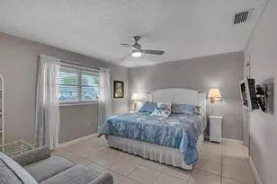 2886 Fernley Dr E, West Palm Beach, FL 33415 - Photo 22