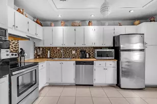 2886 Fernley Dr E, West Palm Beach, FL 33415 - Photo 8