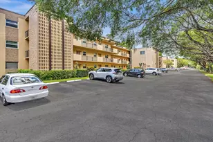 100 Ashbury Rd, Hollywood, FL 33024 - Photo 2