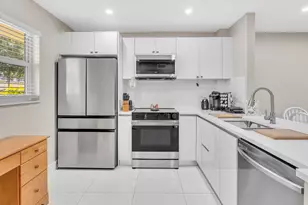 100 Ashbury Rd, Hollywood, FL 33024 - Photo 6