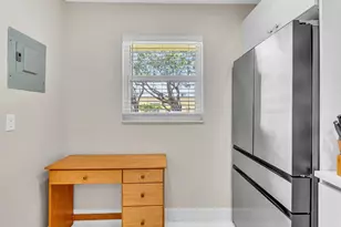 100 Ashbury Rd, Hollywood, FL 33024 - Photo 8