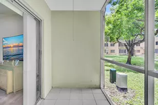 100 Ashbury Rd, Hollywood, FL 33024 - Photo 22