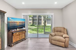 100 Ashbury Rd, Hollywood, FL 33024 - Photo 18