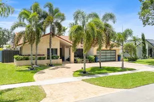 10506 NW 7th Ct, Plantation, FL 33324 - Photo 4