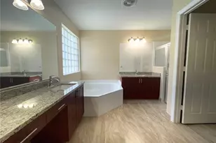 18062 SW 27th St, Miramar, FL 33029 - Photo 12