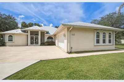 2305 Winding Creek Lane, Fort Pierce, FL 34981 - Photo 4
