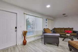3515 NW 40th St, Lauderdale Lakes, FL 33309 - Photo 14