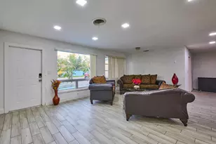 3515 NW 40th St, Lauderdale Lakes, FL 33309 - Photo 10