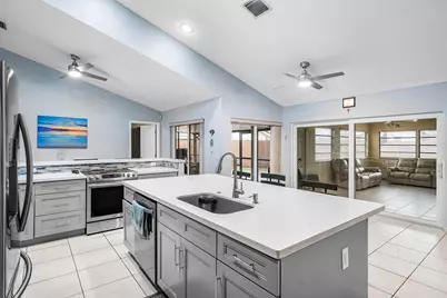 5781 Laurel Green Circle, Boynton Beach, FL 33437 - Photo 14