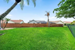 5781 Laurel Green Cir, Boynton Beach, FL 33437 - Photo 32