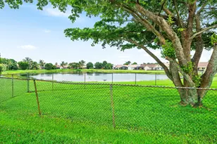 5781 Laurel Green Cir, Boynton Beach, FL 33437 - Photo 34