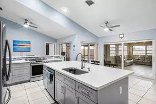 5781 Laurel Green Cir, Boynton Beach, FL 33437 - Photo 14