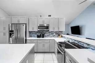 5781 Laurel Green Cir, Boynton Beach, FL 33437 - Photo 12