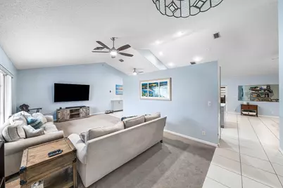 5781 Laurel Green Circle, Boynton Beach, FL 33437 - Photo 6
