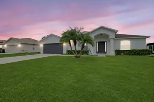 719 SW Broadview St, Port Saint Lucie, FL 34983 - Photo 1