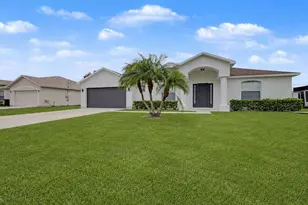 719 SW Broadview St, Port Saint Lucie, FL 34983 - Photo 6