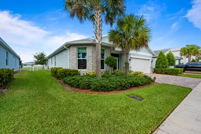 10454 SW Captiva Drive, Port Saint Lucie, FL 34987 - Photo 4