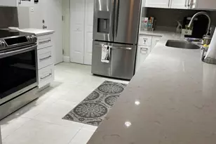 5340 NW 2nd Ave W, Boca Raton, FL 33487 - Photo 6