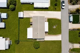 7079 SE Bluebird Cir, Hobe Sound, FL 33455 - Photo 2