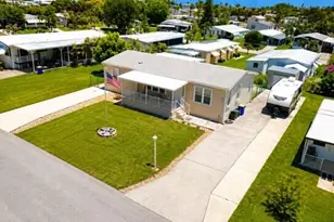 7079 SE Bluebird Cir, Hobe Sound, FL 33455 - Photo 36
